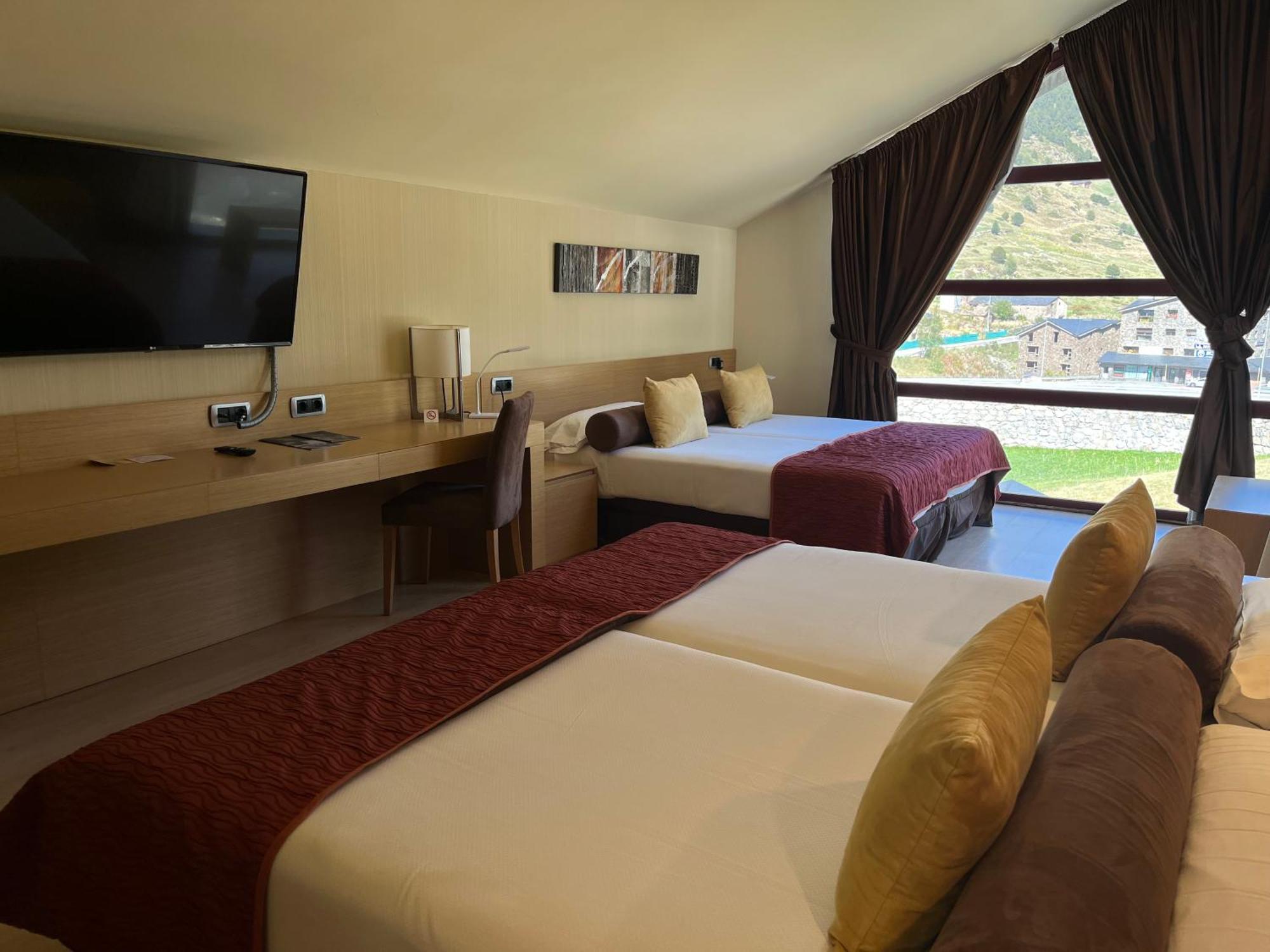 Wuau! Hotel Galanthus & Spa Canillo Luaran gambar