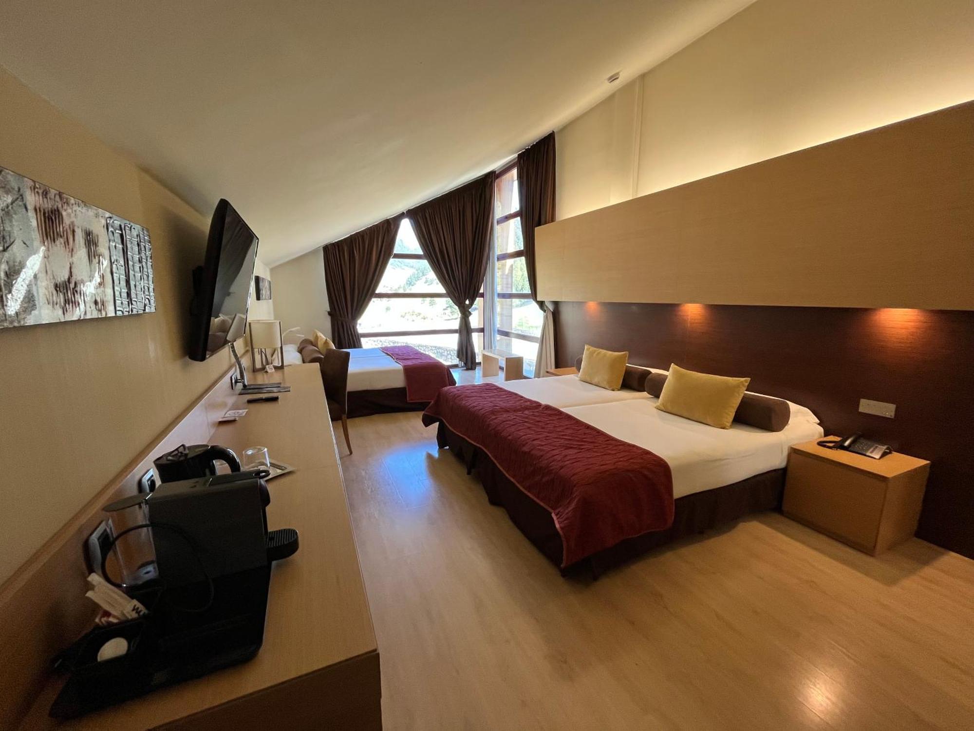 Wuau! Hotel Galanthus & Spa Canillo Luaran gambar